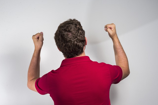 稳步上升至 稳步上升至